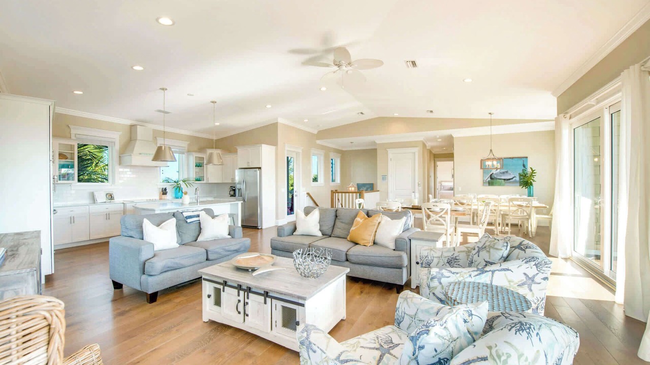 Photo of Livingroom in Bradenton Beach