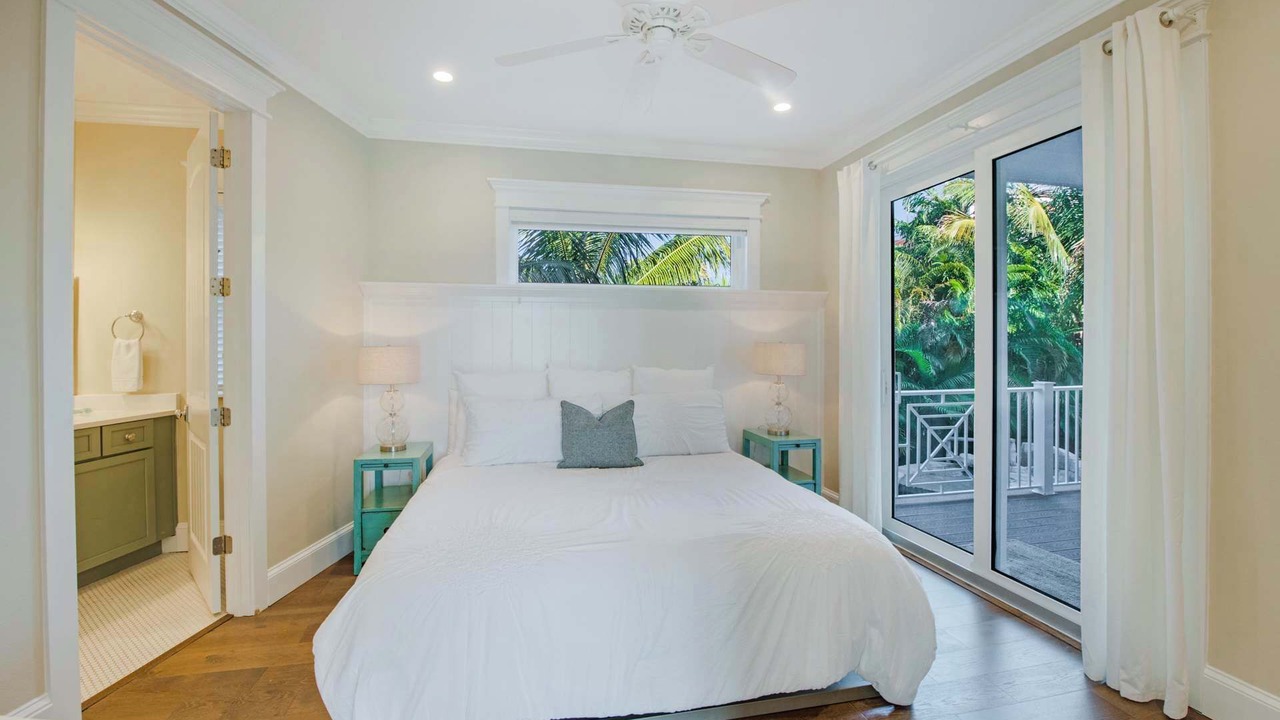 Photo of Bedroom in Bradenton Beach
