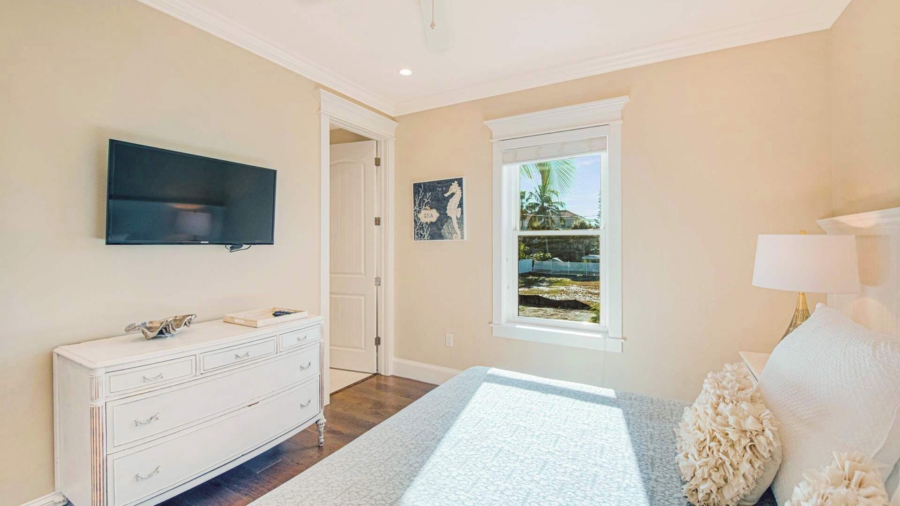 Photo of Bedroom in Bradenton Beach