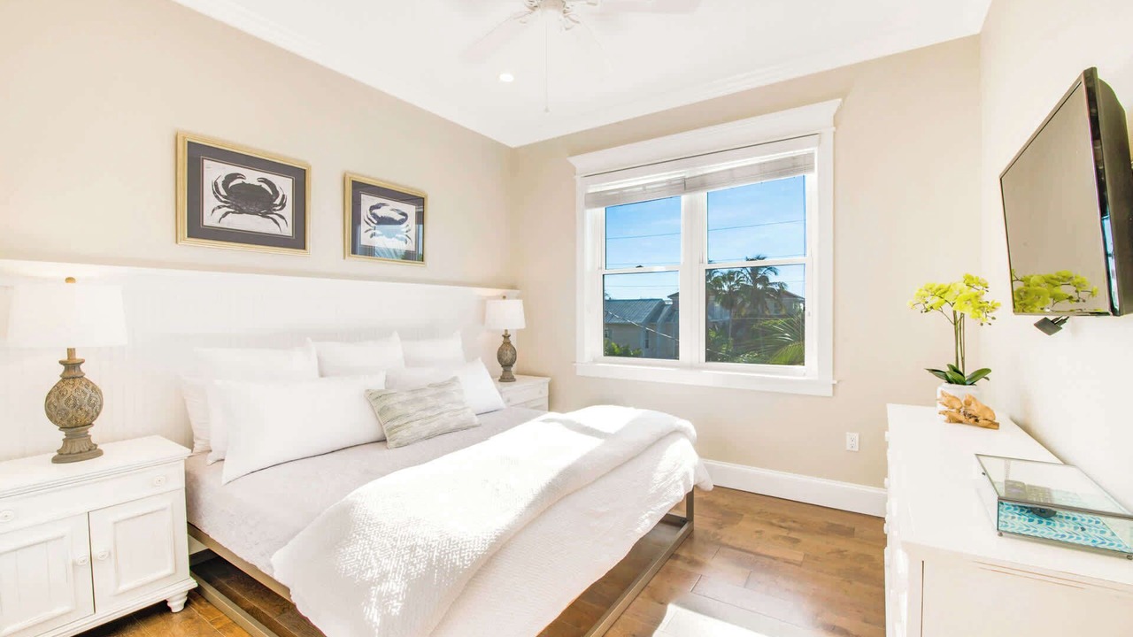 Photo of Bedroom in Bradenton Beach