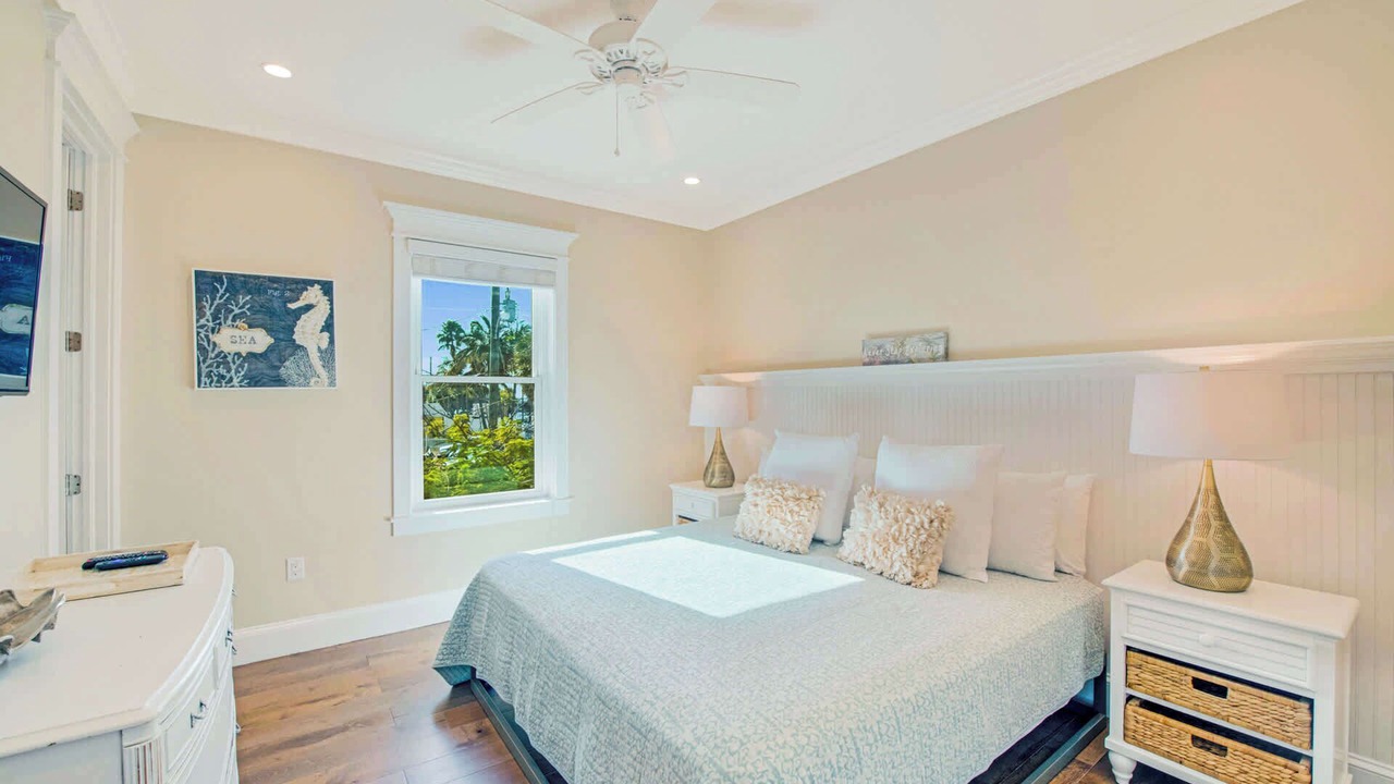 Photo of Bedroom in Bradenton Beach