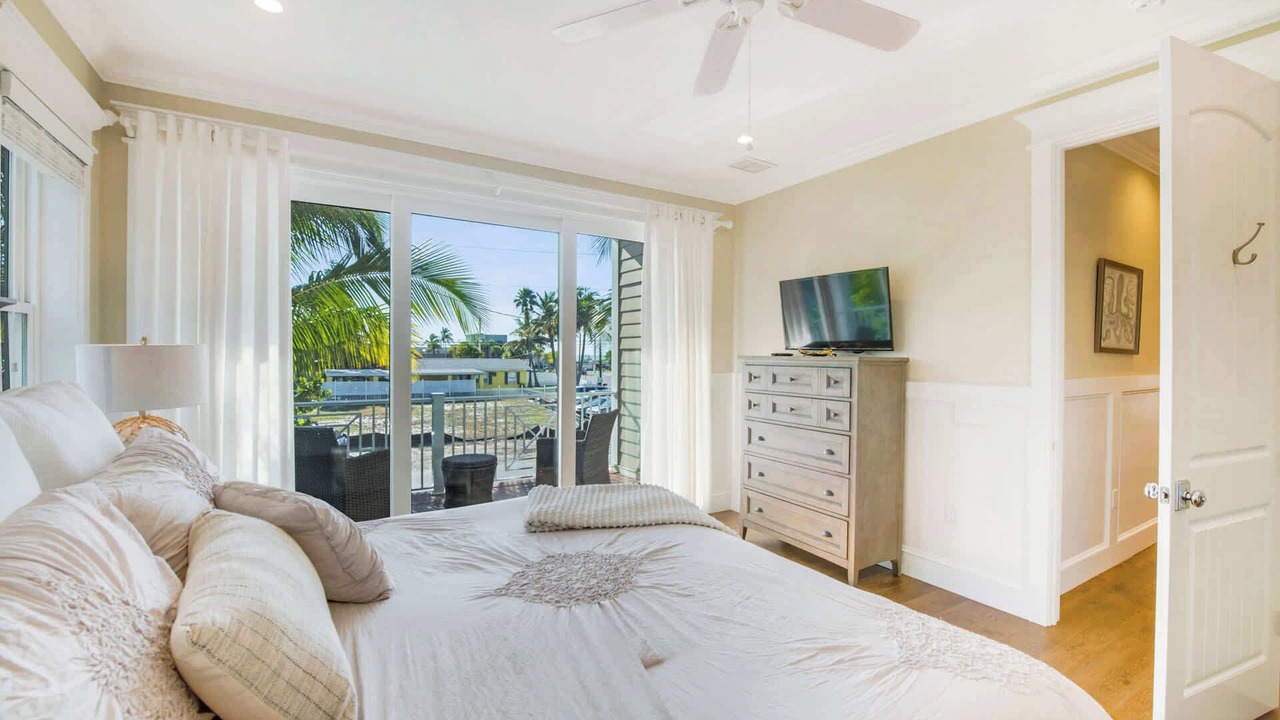 Photo of Bedroom in Bradenton Beach