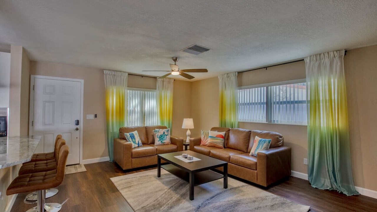 Photo of Livingroom in Seminole
