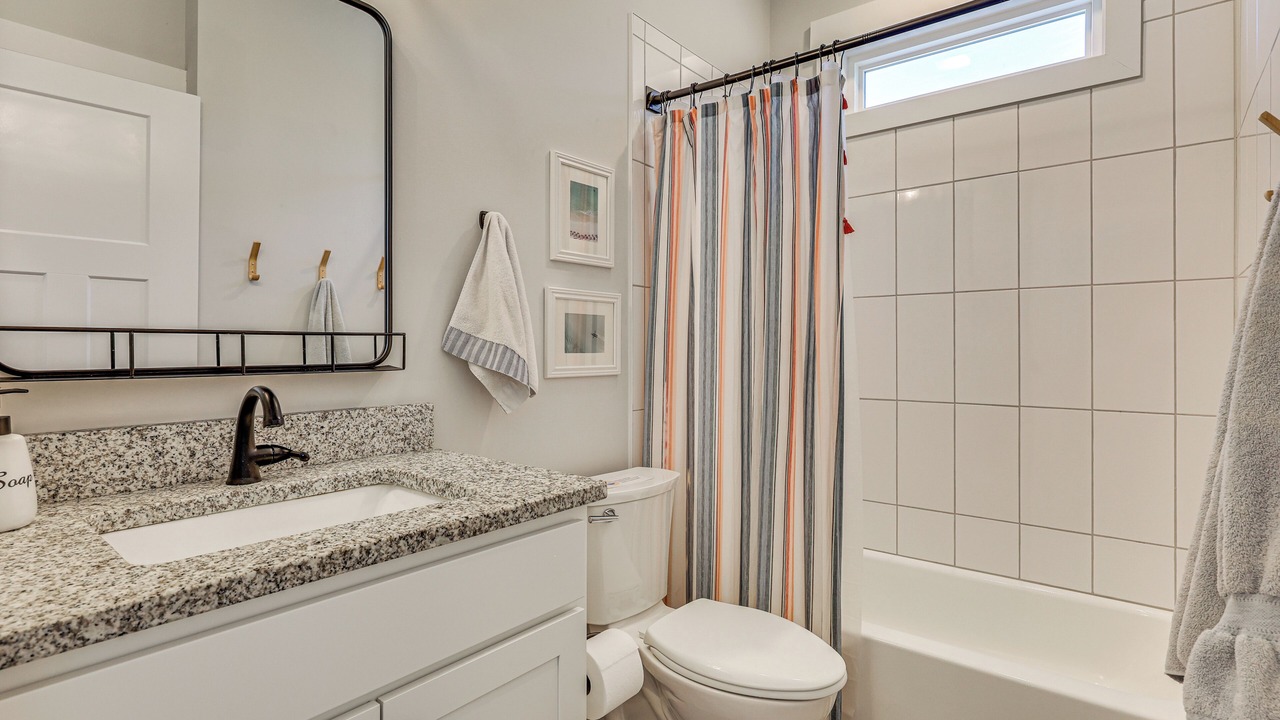 Photo of Bathroom in Tranquil Harbour
