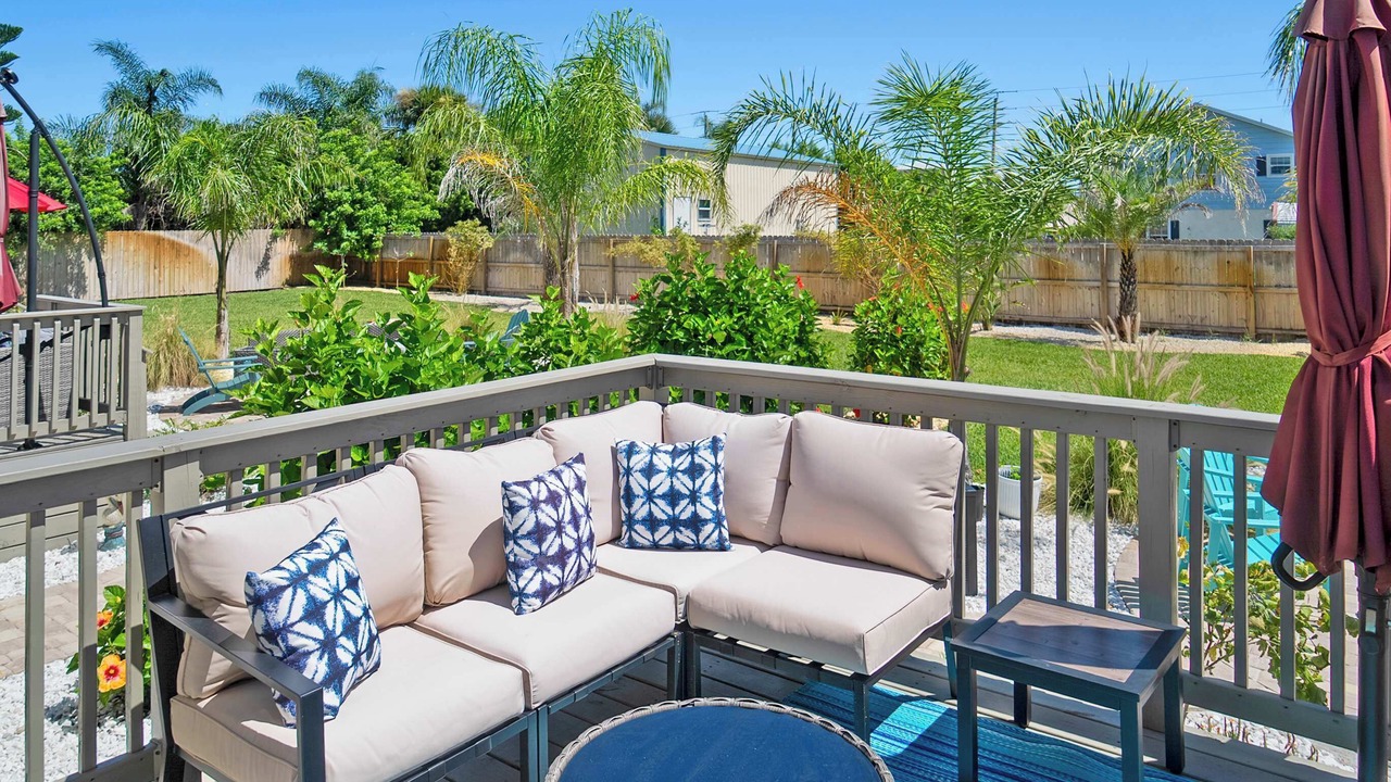 Photo of Patio Balcony in Crescent Beach