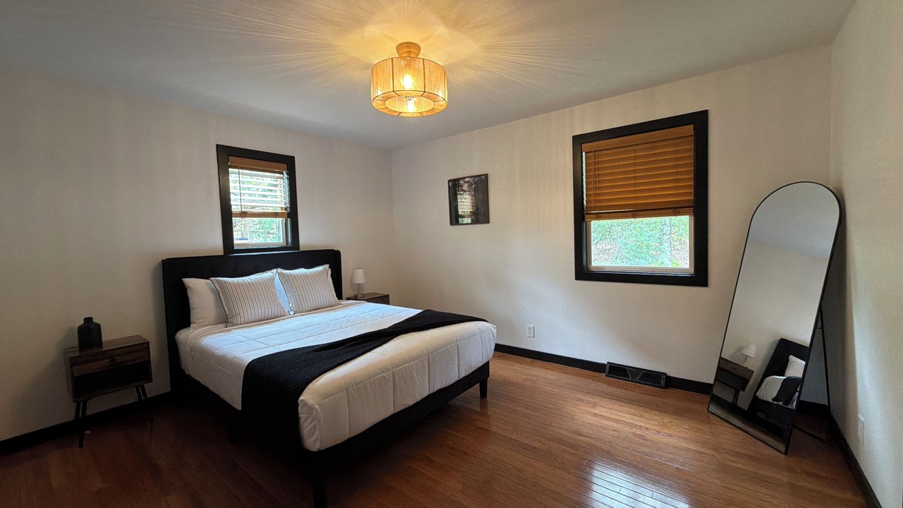 Photo of Bedroom in Travelers Rest