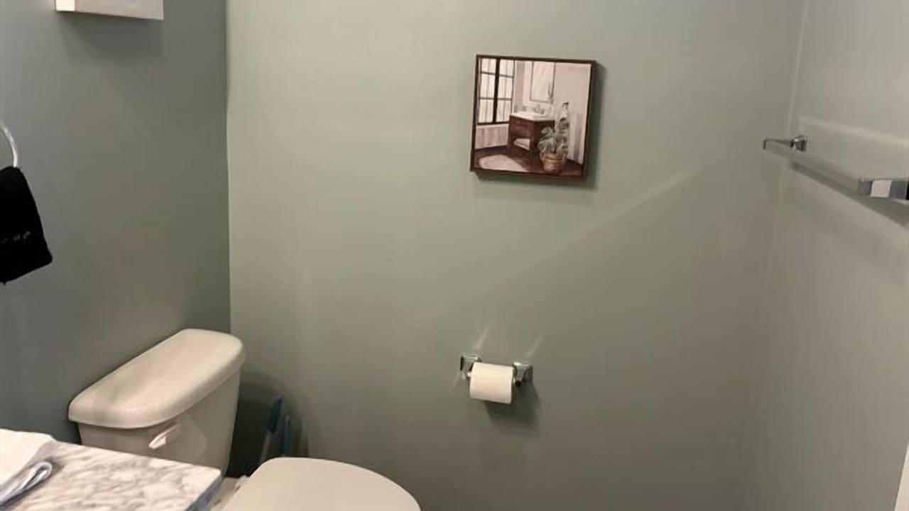 Photo of Bathroom in Dunean