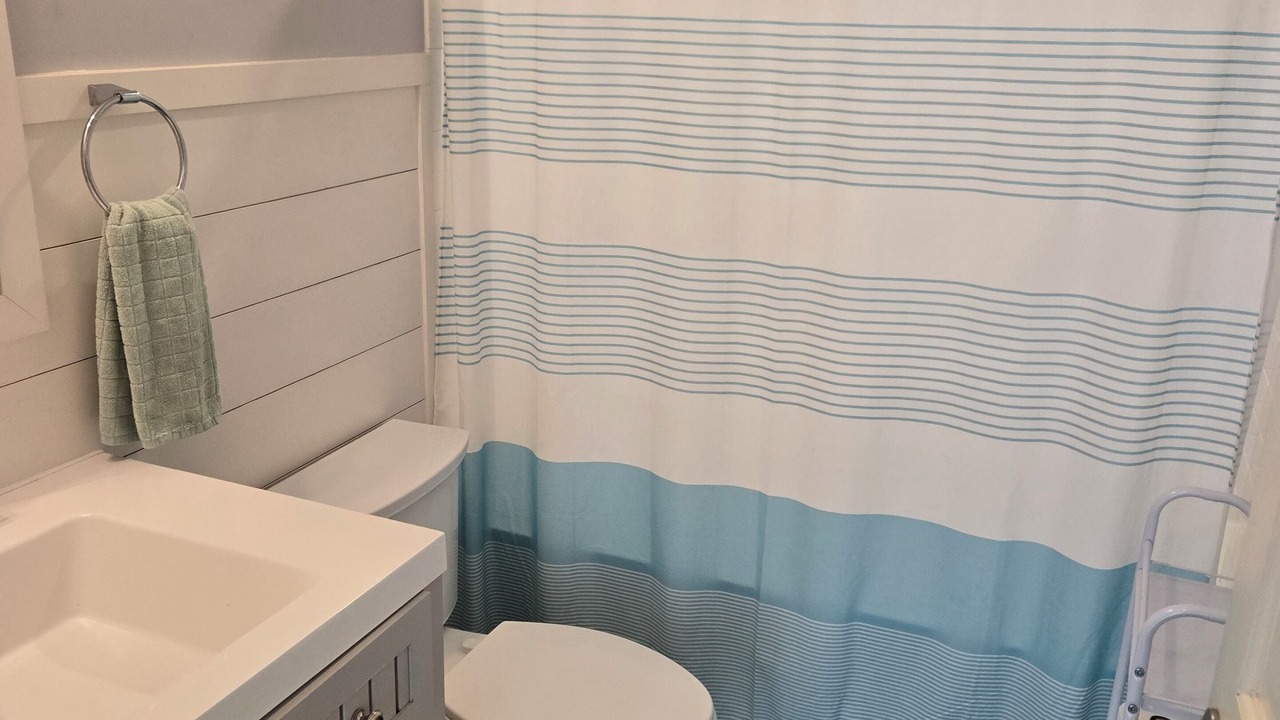 Photo of Bathroom in Historic Old Northeast