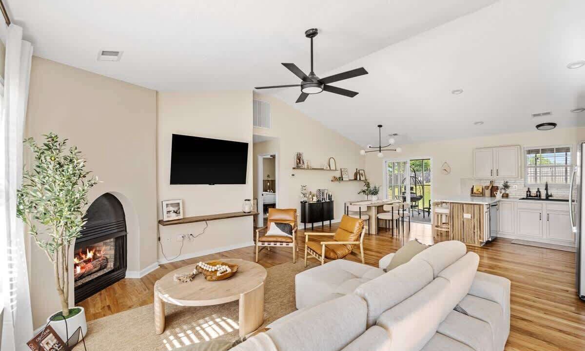 Photo of Livingroom in Greer