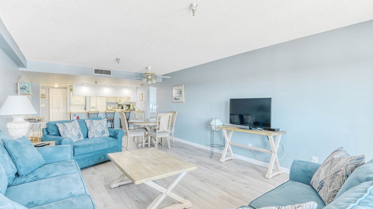Photo of Livingroom in Madeira Beach