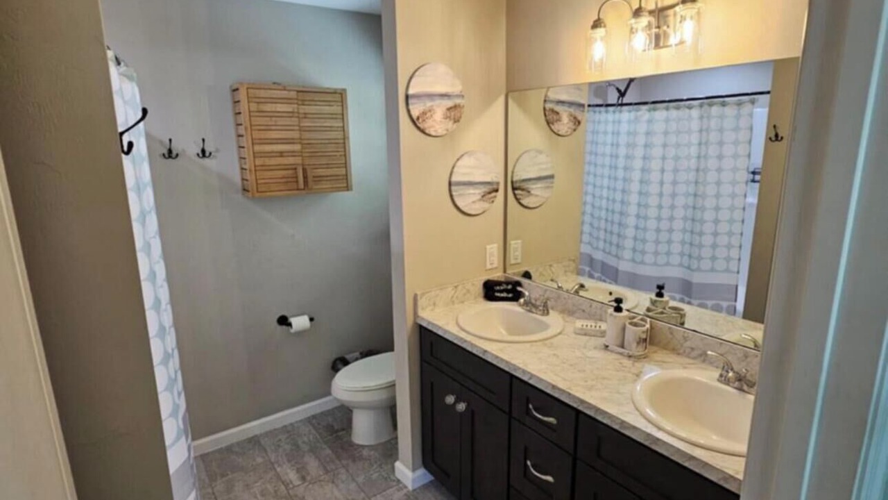 Photo of Bathroom in Newberry