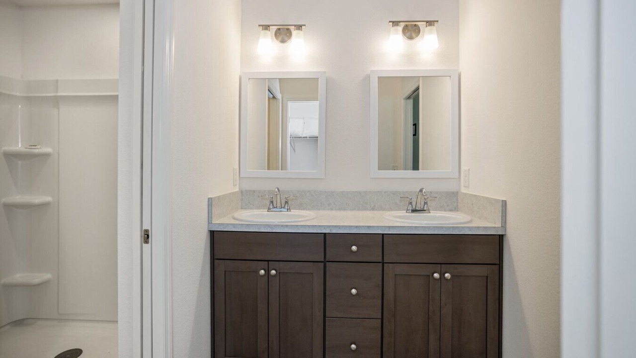 Photo of Bathroom in Okahumpka