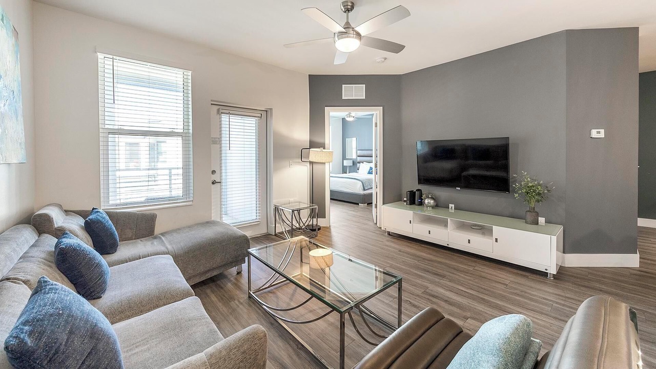 Photo of Livingroom in Port Tampa City