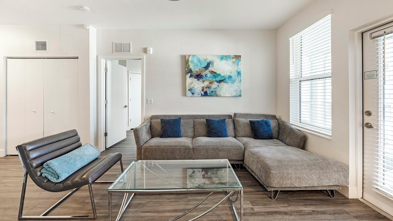 Photo of Livingroom in Port Tampa City