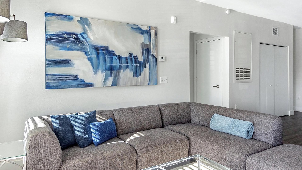 Photo of Livingroom in Port Tampa City