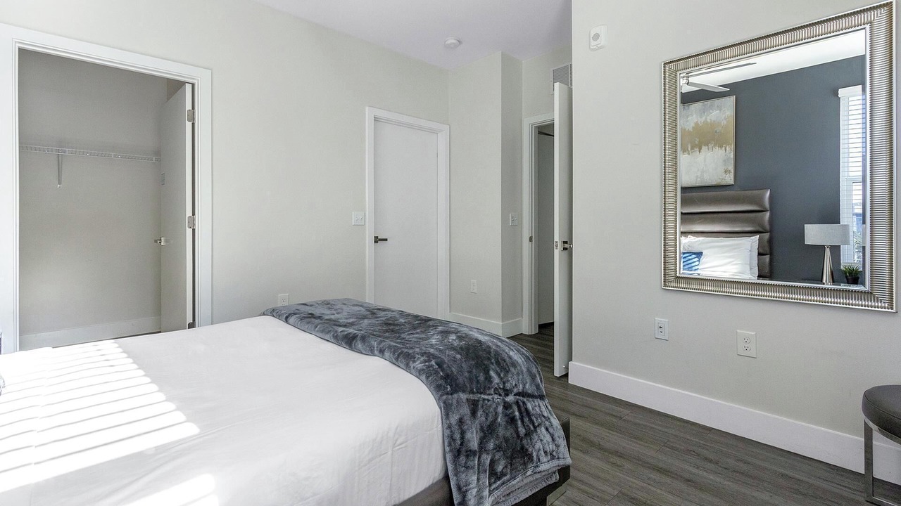 Photo of Bedroom in Port Tampa City