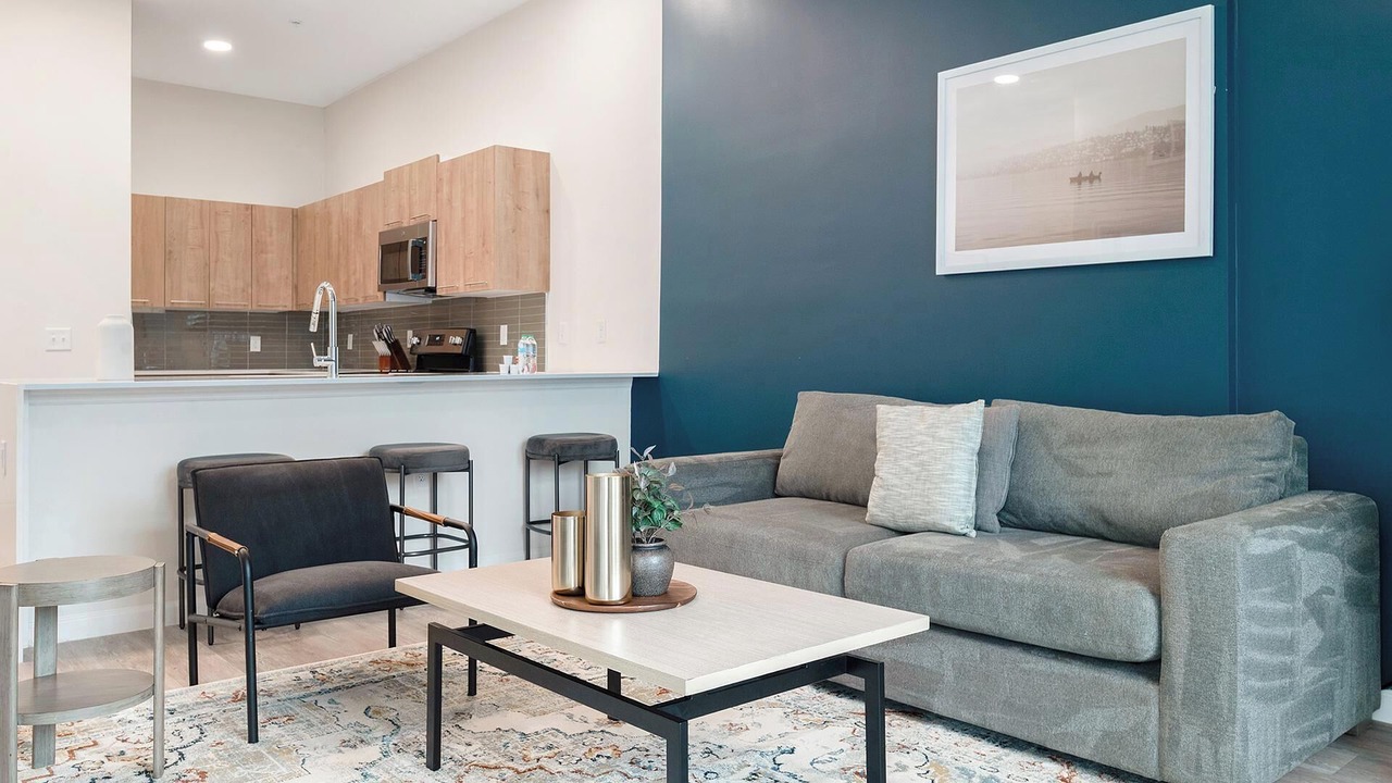 Photo of Livingroom in Florida Center