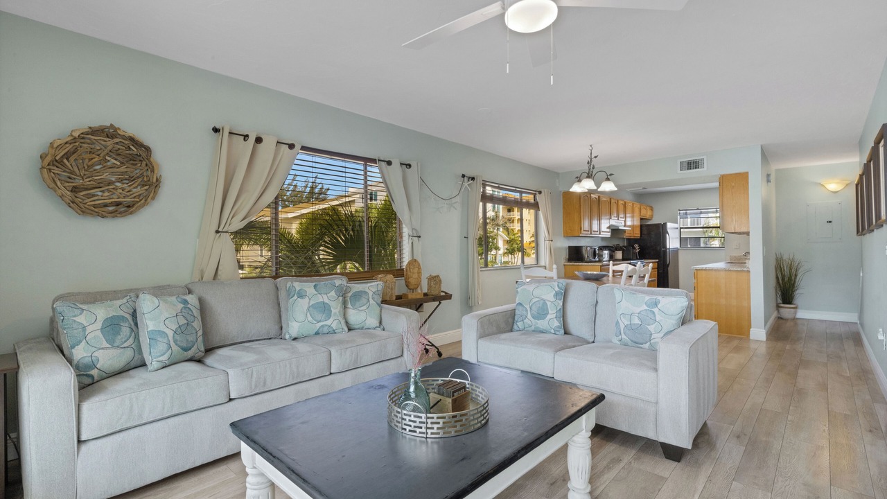 Photo of Livingroom in Indian Shores