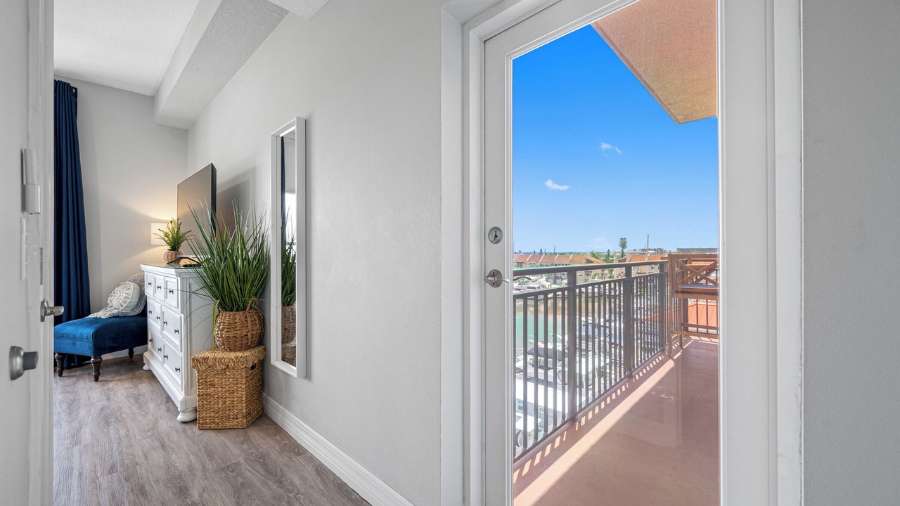 Photo of Patio Balcony in Madeira Beach