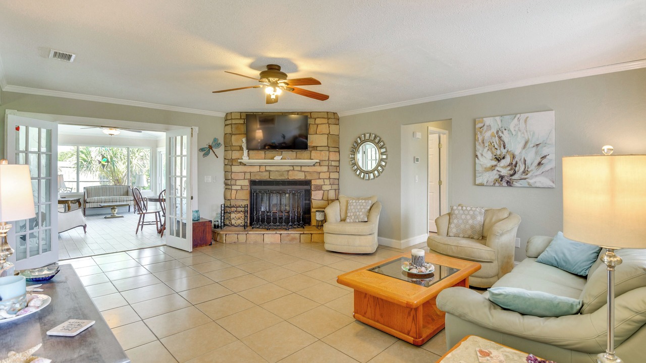 Photo of Livingroom in Ormond Beach