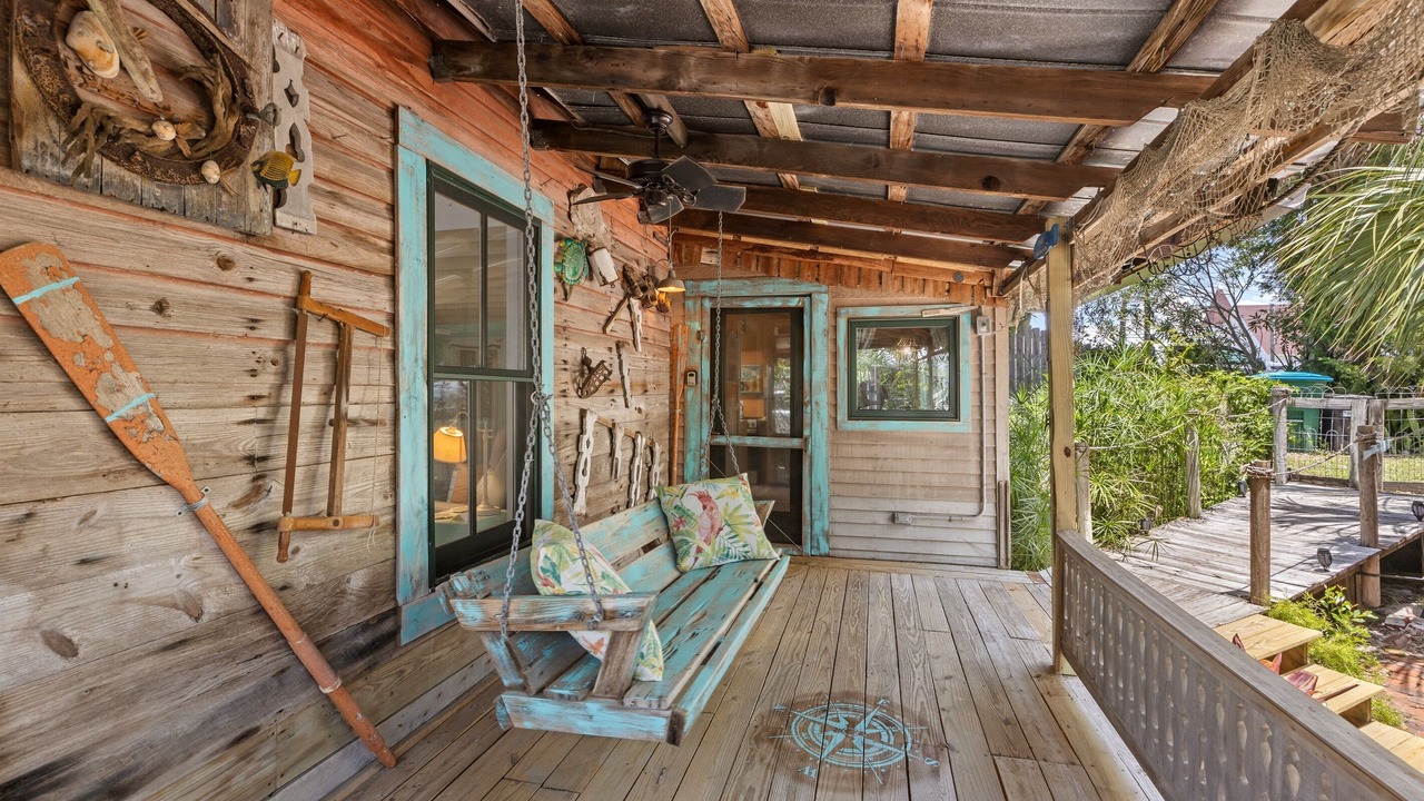 Photo of Patio Balcony in Cedar Key