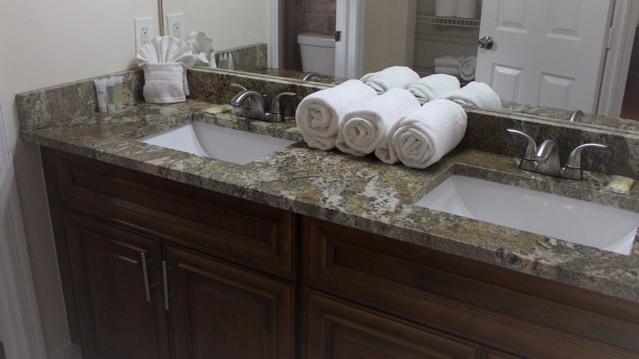 Photo of Bathroom in Hunt Club