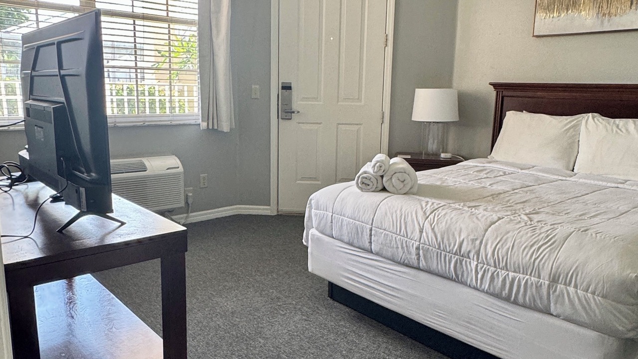 Photo of Bedroom in Trailer Estates