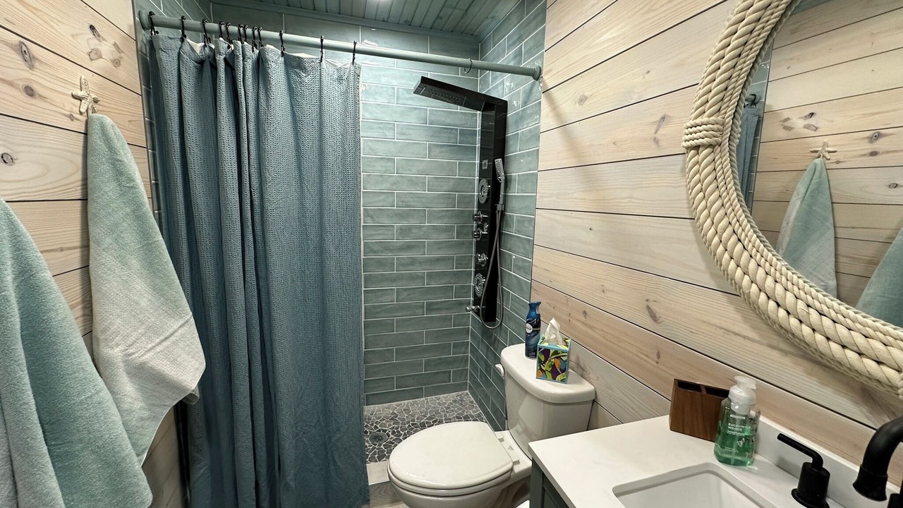 Photo of Bathroom in Coquina Key