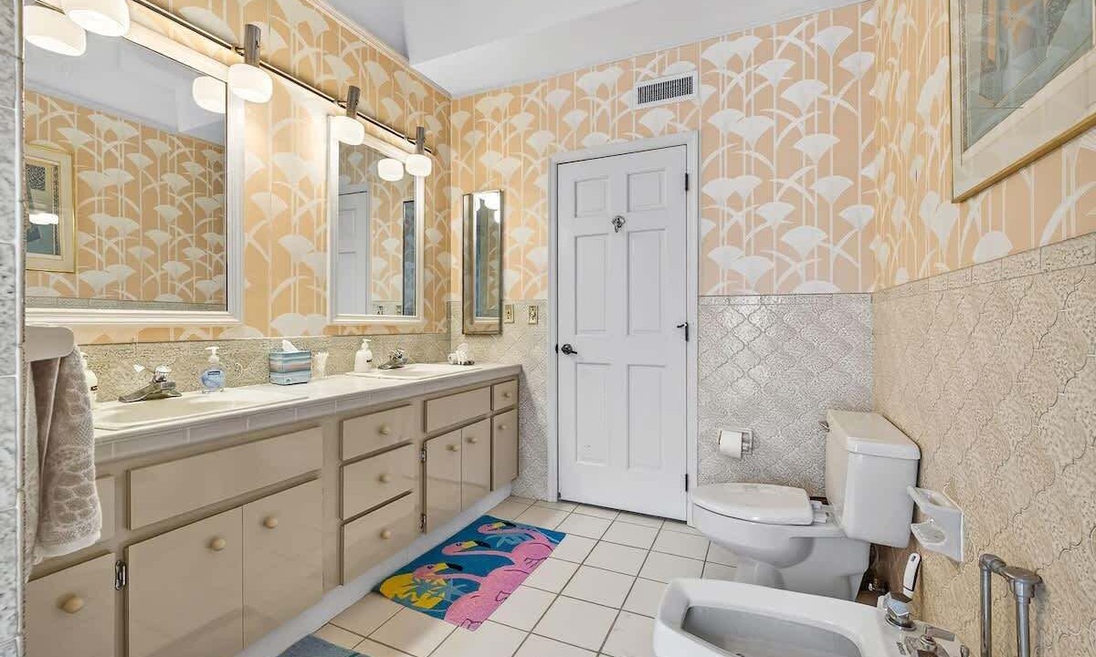 Photo of Bathroom in Redington Beach