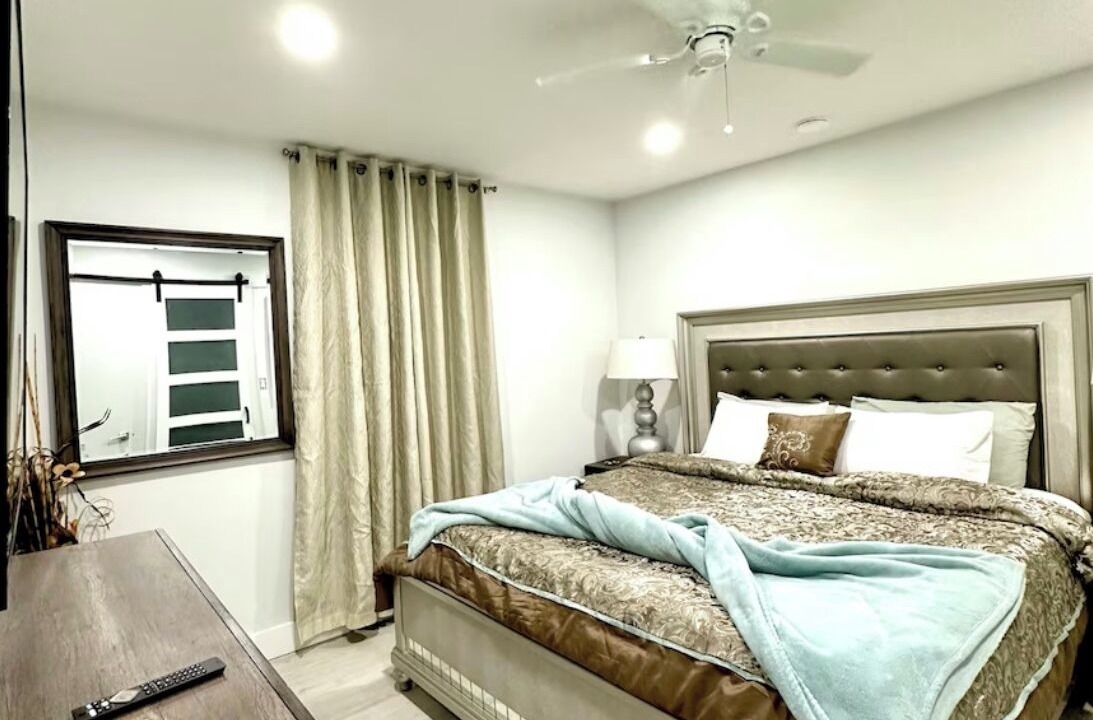 Photo of Bedroom in Howey-in-the-Hills