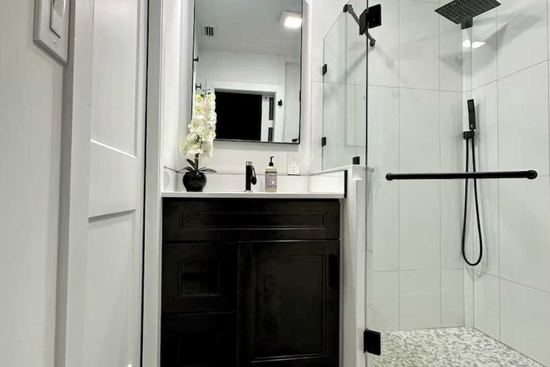 Photo of Bathroom in Howey-in-the-Hills