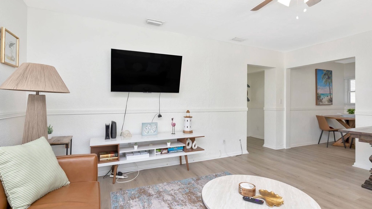Photo of Livingroom in Pinellas Park