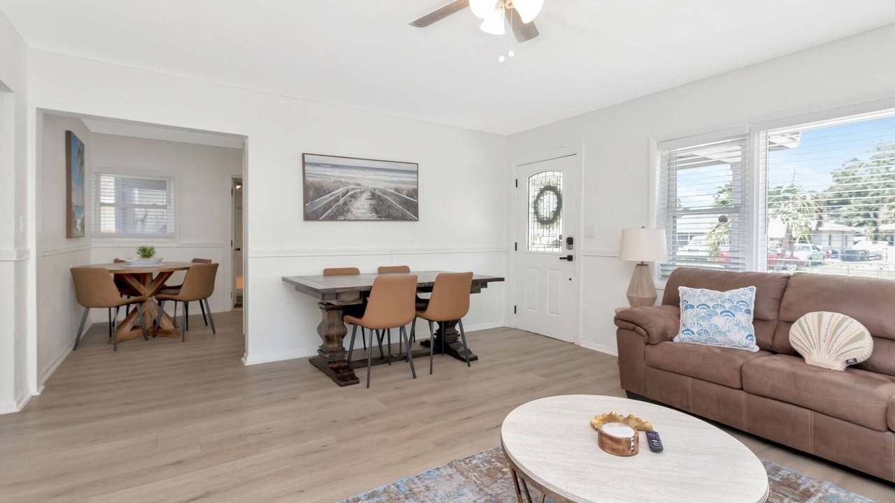 Photo of Livingroom in Pinellas Park