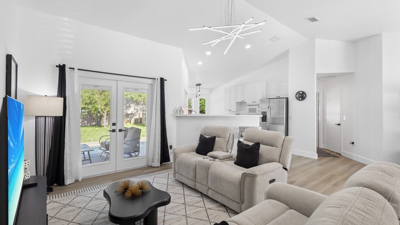 Photo of Livingroom in Gulf Gate Estates