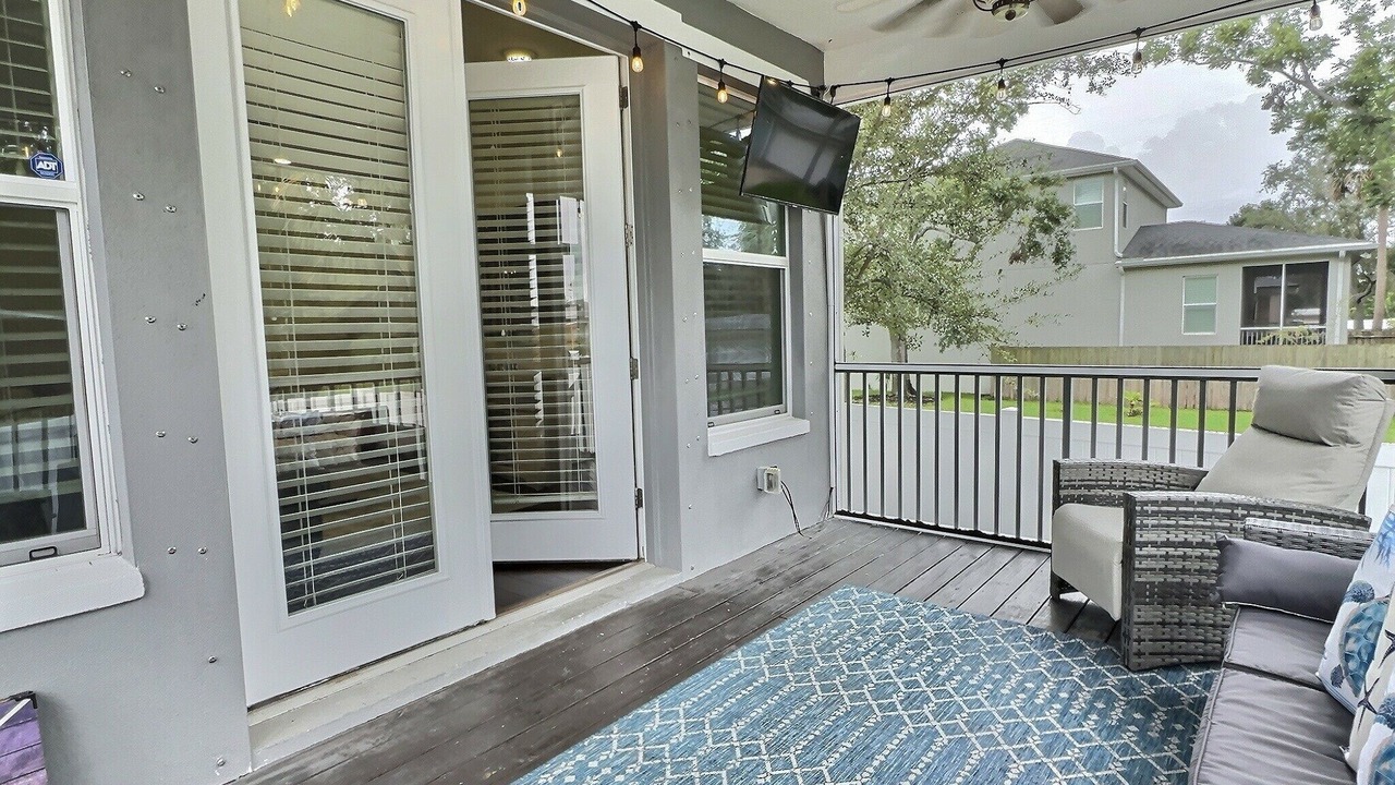 Photo of Patio Balcony in Port Tampa City