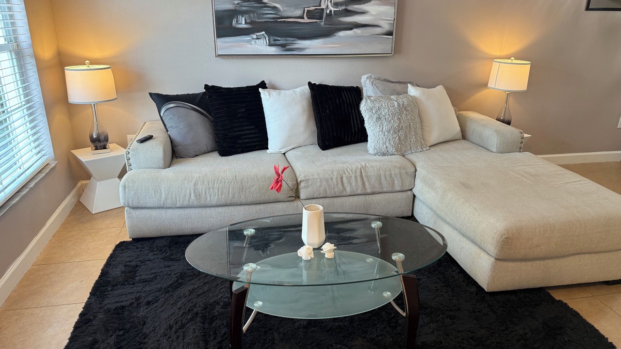Photo of Livingroom in Meadow Pointe
