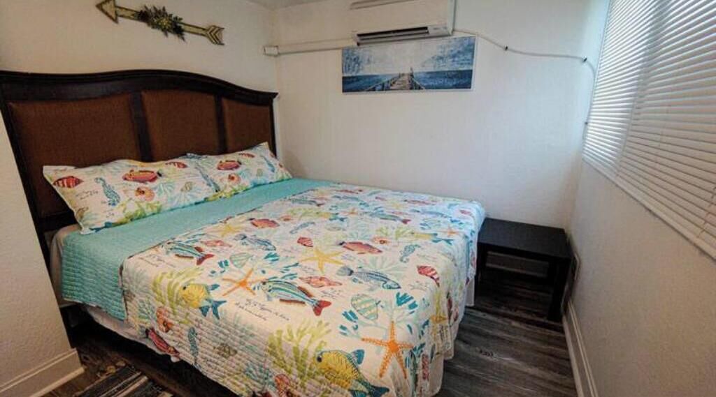 Photo of Bedroom in Crescent Heights