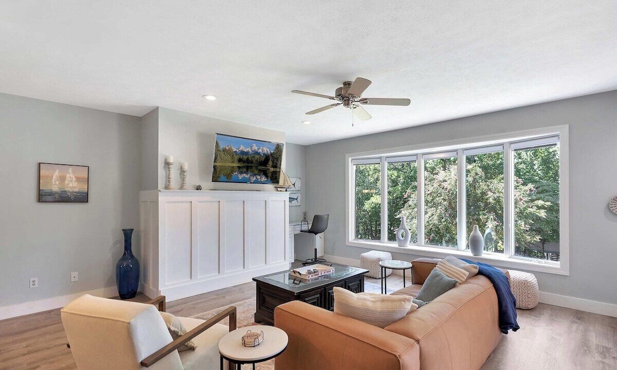 Photo of Livingroom in Salem