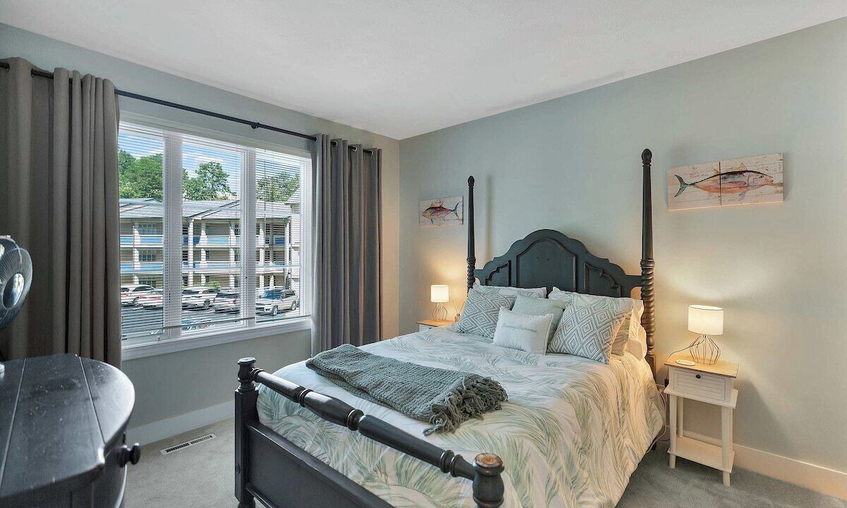 Photo of Bedroom in Salem