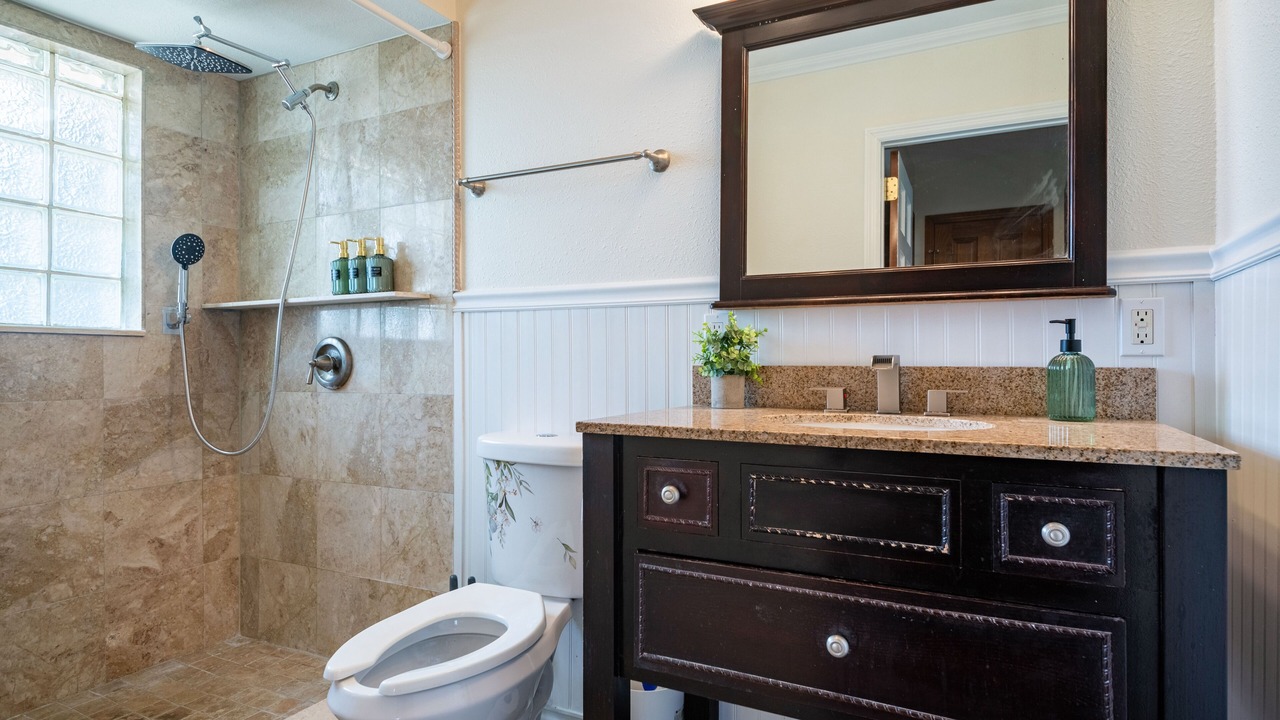 Photo of Bathroom in Deltona Lakes