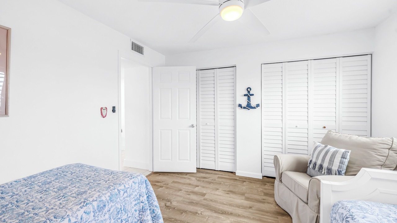 Photo of Bedroom in Sunset Beach