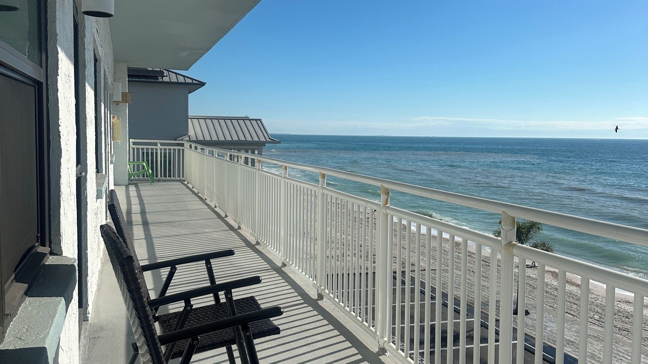 Photo of Patio Balcony in Sunset Beach