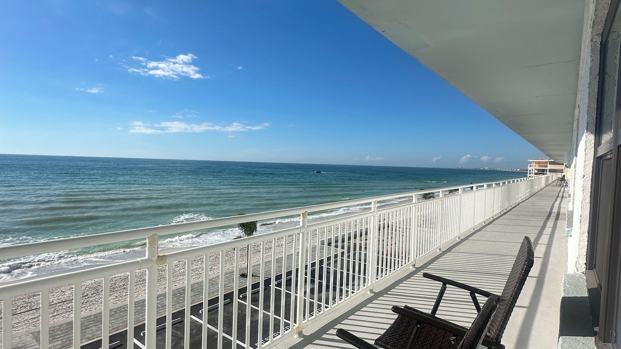 Photo of Patio Balcony in Sunset Beach