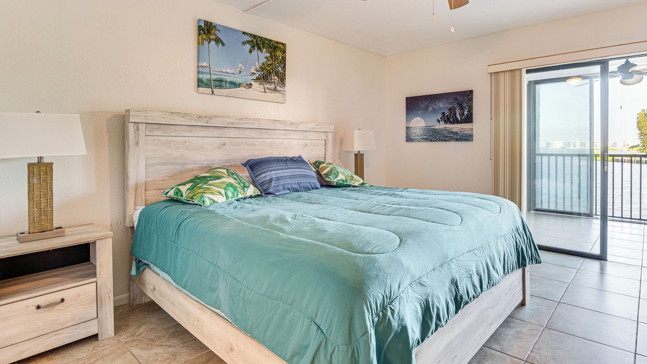 Photo of Bathroom in Cocoa Isles