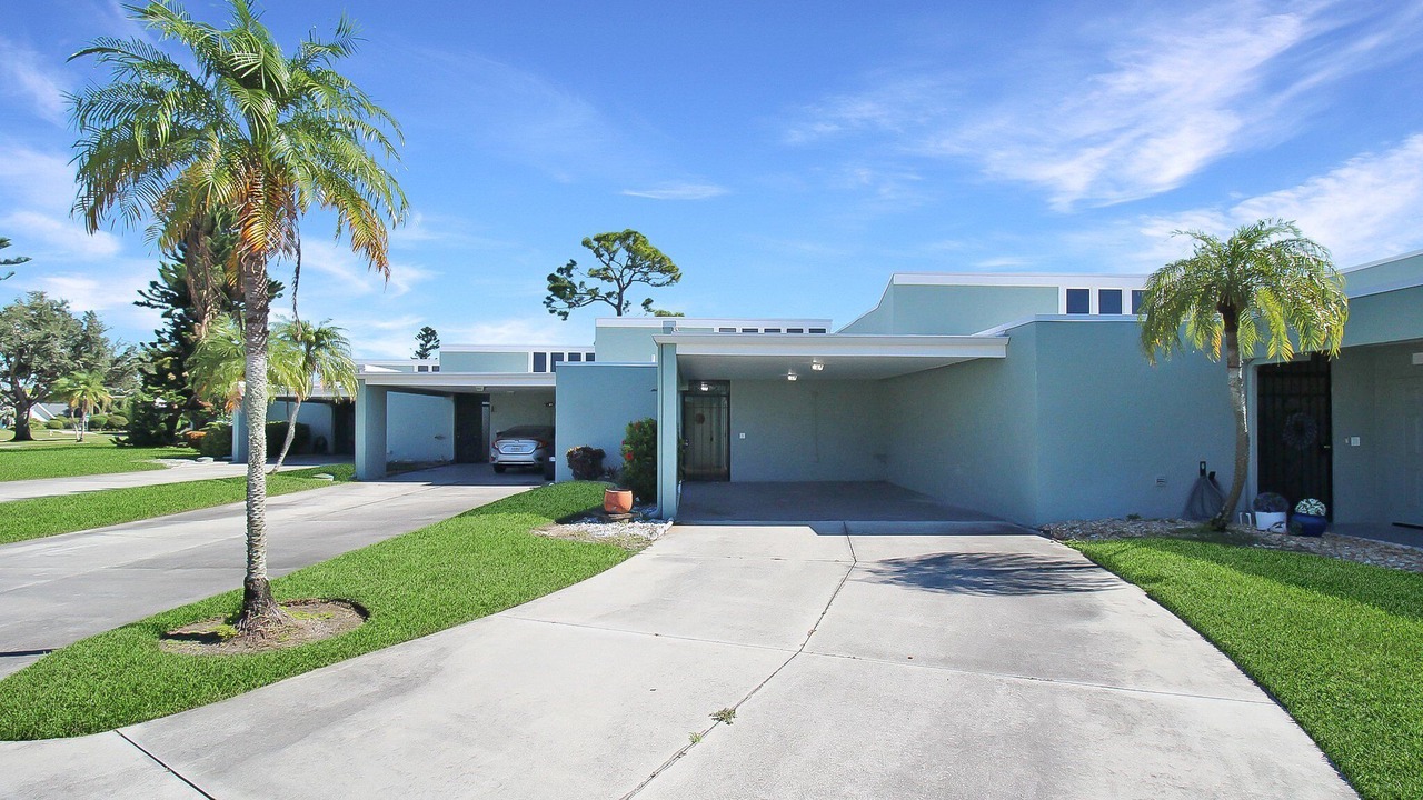 Photo of Outdoor in Trailer Estates