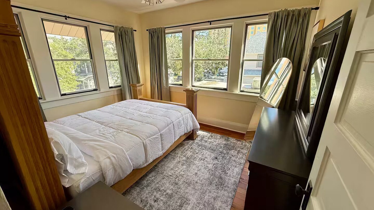 Photo of Bedroom in Hyde Park