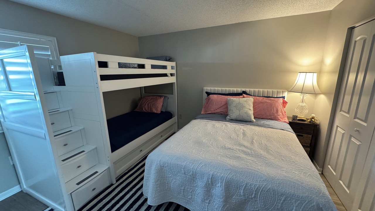 Photo of Bedroom in Sawgrass