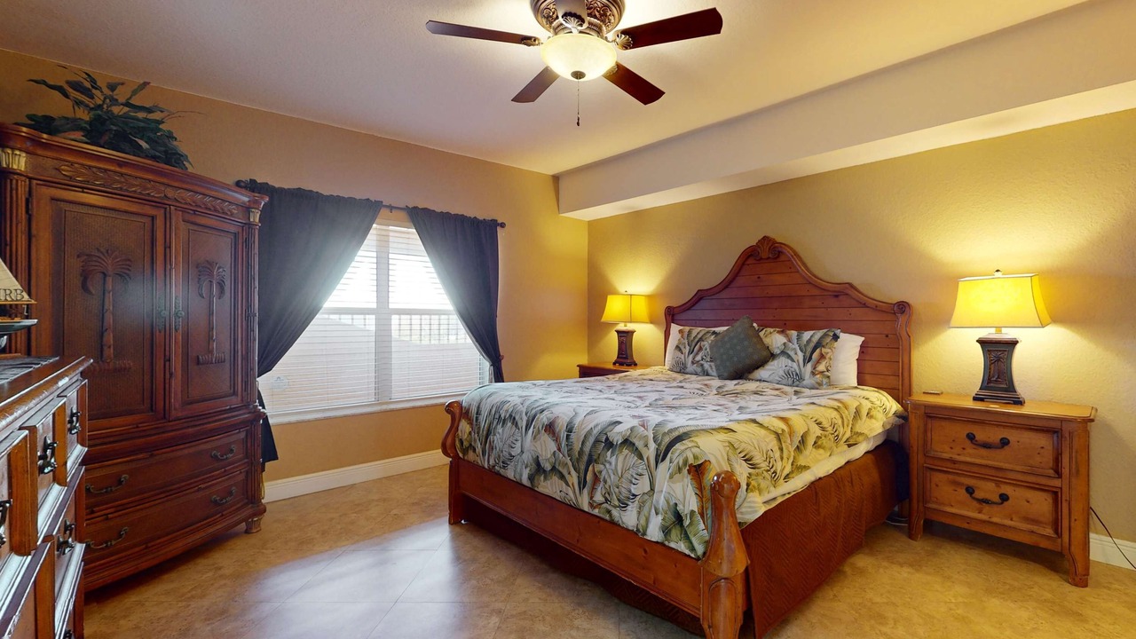 Photo of Bedroom in Independence Square