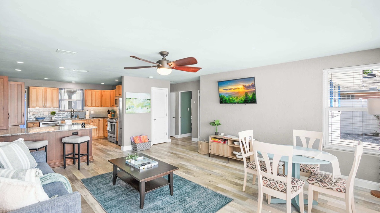 Photo of Livingroom in Butler Beach