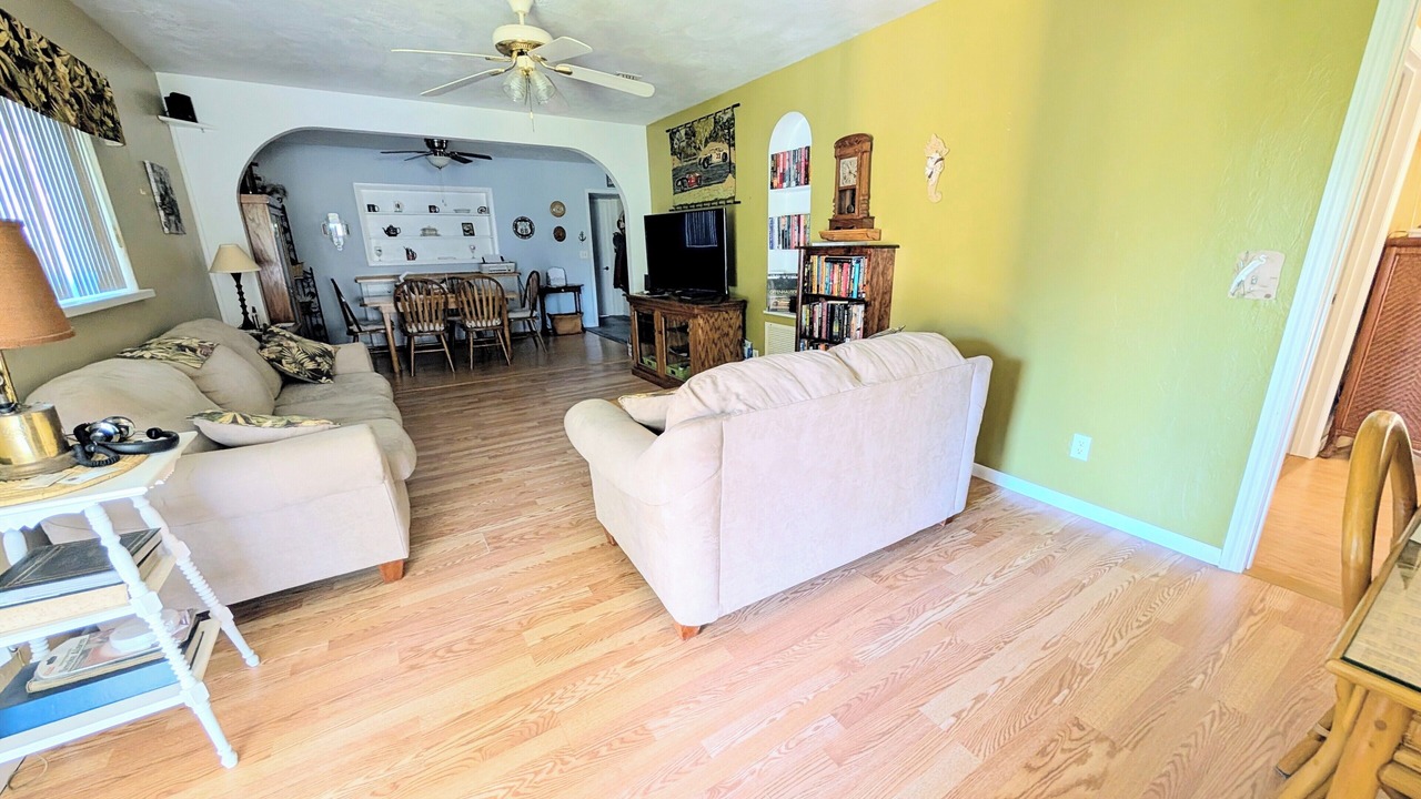 Photo of Livingroom in Glencoe